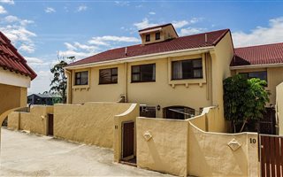 3 Bedroom Apartment in Beacon Bay