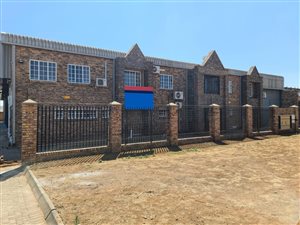 1458 m² Industrial space in Waltloo