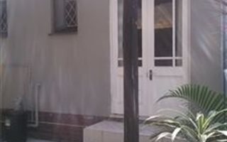 1 Bedroom Apartment in Yellowwood Park