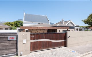2 Bedroom House in Claremont