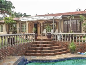 4 Bed House in Bluff