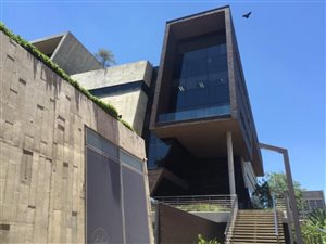 1718 m² Office Space in Parktown