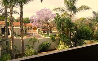 2 Bedroom Apartment in Bryanston