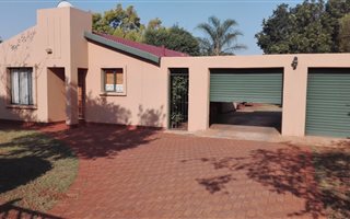 3 Bedroom House in Clarina