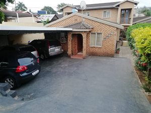 3 Bed House in Shallcross