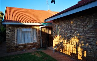 2 Bedroom Townhouse in Adamayview