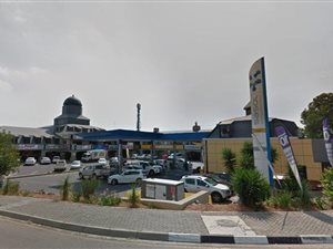 121 m² Commercial space in Sunninghill