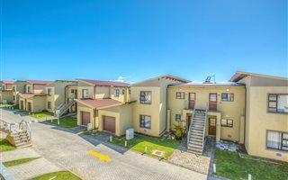 2 Bedroom Townhouse in Sherwood and surrounds