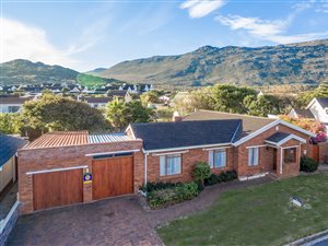 3 Bed House in Fish Hoek