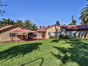 3 Bed House in Brackendowns