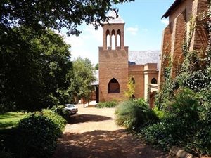 5.5 ha Farm in Zwavelpoort