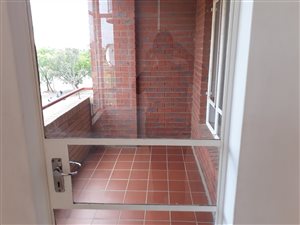 2 Bed Apartment in Die Wilgers