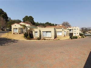 1 Bed Townhouse in Rembrandt Park