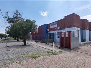 1442 m² Office Space in Vereeniging Central