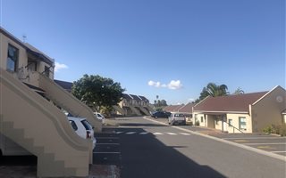 1 Bedroom Apartment in Tableview
