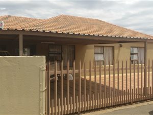 3 Bed Townhouse in Fochville