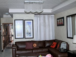 3 Bed Duplex in Meadowbrook