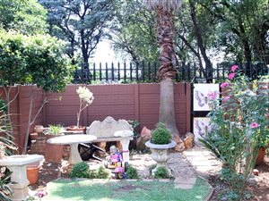 3 Bed Duplex in Meadowbrook