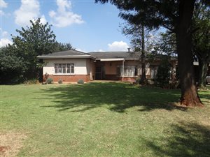 3 Bed House in Daggafontein
