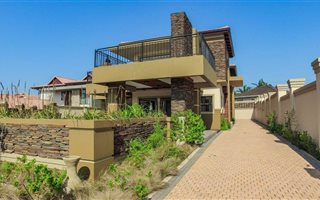 4 Bedroom House in Izinga Ridge