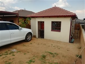 2 Bed House in Olifantsfontein