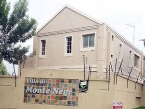 3 Bed House in Buurendal