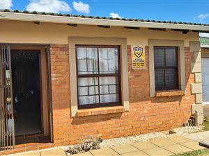 3 Bed Townhouse in Hayfields