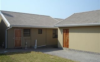 2 Bedroom Townhouse in Gonubie