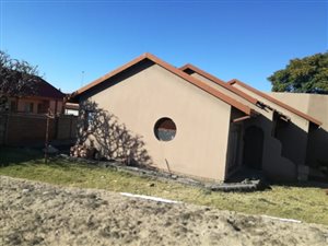 5 Bed House in Eersterust