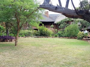 21.4 ha Farm in Boekenhoutskloof and surrounds