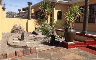5 Bedroom House in Rylands