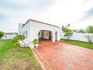 3 Bed House in Retreat
