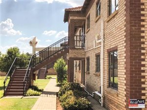 2 Bed Apartment in Flamwood