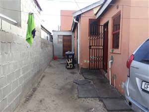 3 Bed House in Mfuleni