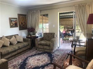 2 Bed Townhouse in Rooihuiskraal North