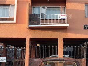 1 Bed Apartment in Parow Central