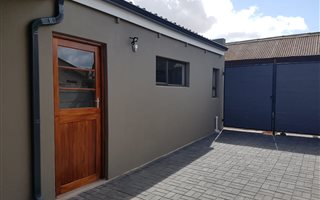 Bachelor apartment in Vredenburg