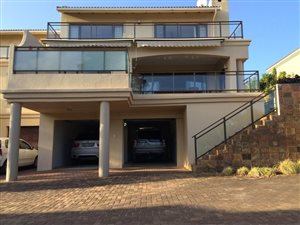 4 Bed Townhouse in Southbroom