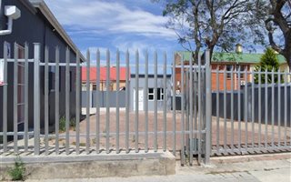 680 m² Office Space in King Williams Town