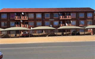 2 Bedroom Apartment in Witpoortjie