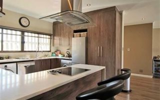 3 Bedroom Penthouse in St Andrews