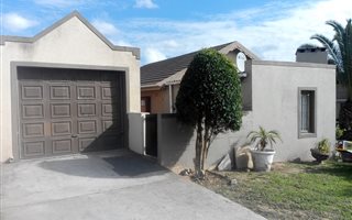 2 Bedroom House in De Tuin