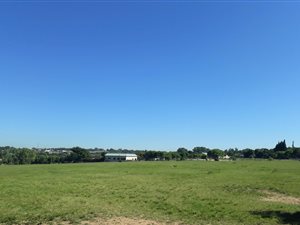 4.4 ha Land available in Sun Valley