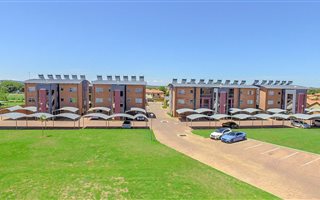 2 Bedroom Flat in Montana Park