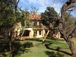 4 Bed House in Kameelfontein and surrounds