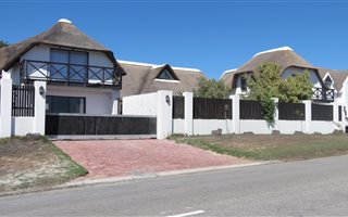7 Bedroom House in St Francis Bay Canals