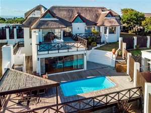 7 Bedroom House in St Francis Bay Canals
