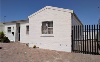 3 Bedroom House in Vredelust