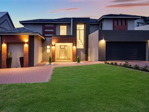 4 Bed House in Waterfall Country Village