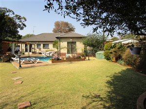 4 Bed House in Hurlyvale